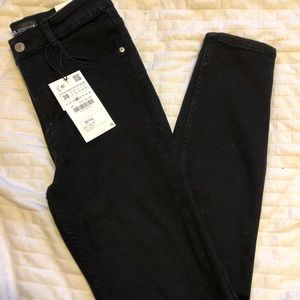 NWT black skinny jeans